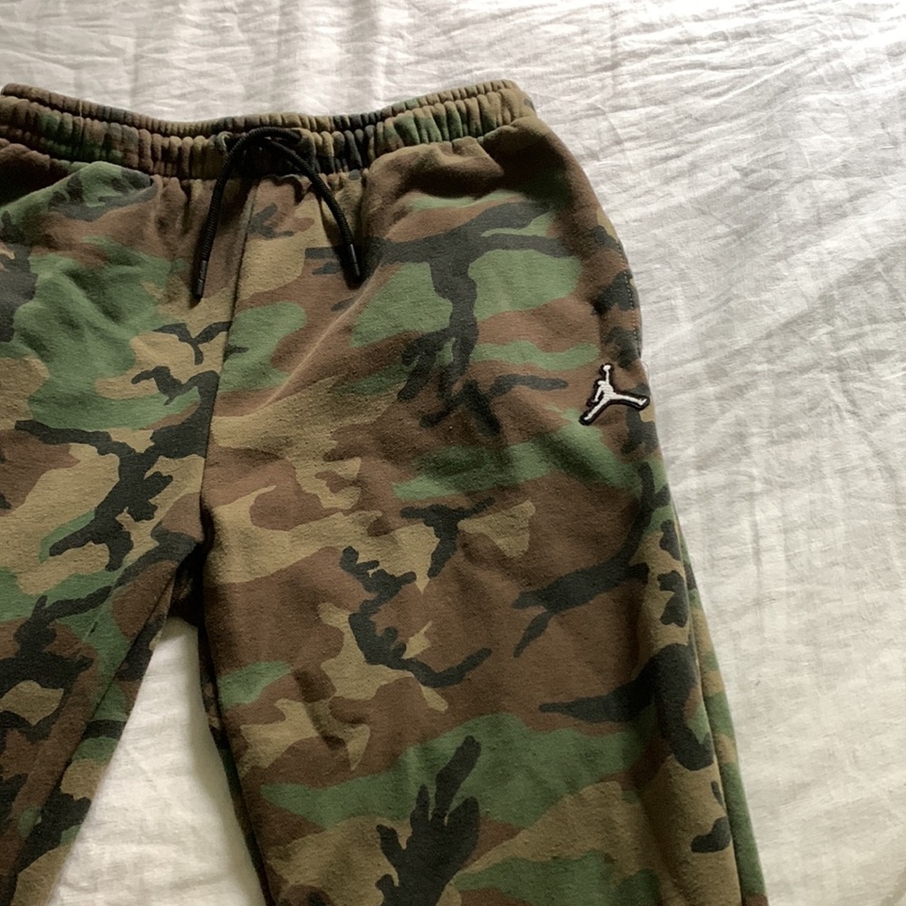 Nike Jordan’s Camo JumpMan Pants *GREAT CONDITION*